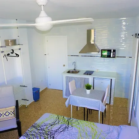 Loft Con Terraza Y Parking Privado Junto A La Playa * 科尼尔-德拉弗龙特拉