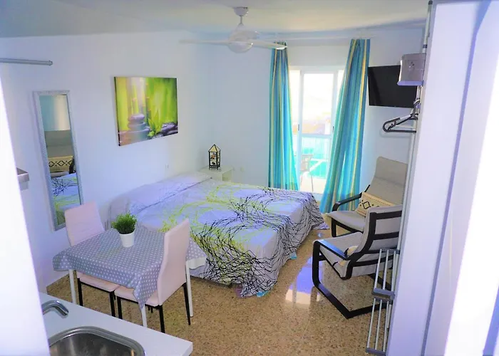 Loft Con Terraza Y Parking Privado Junto A La Playa アパート コニル・デ・ラ・フロンテラ